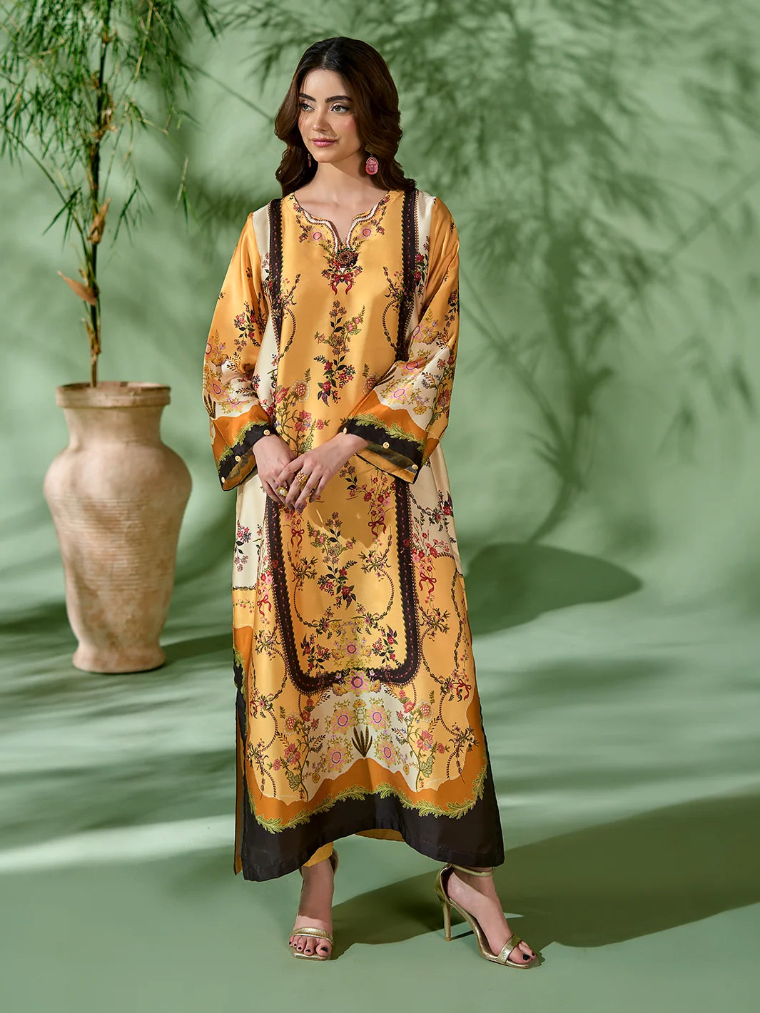 noura silk kaftan -01