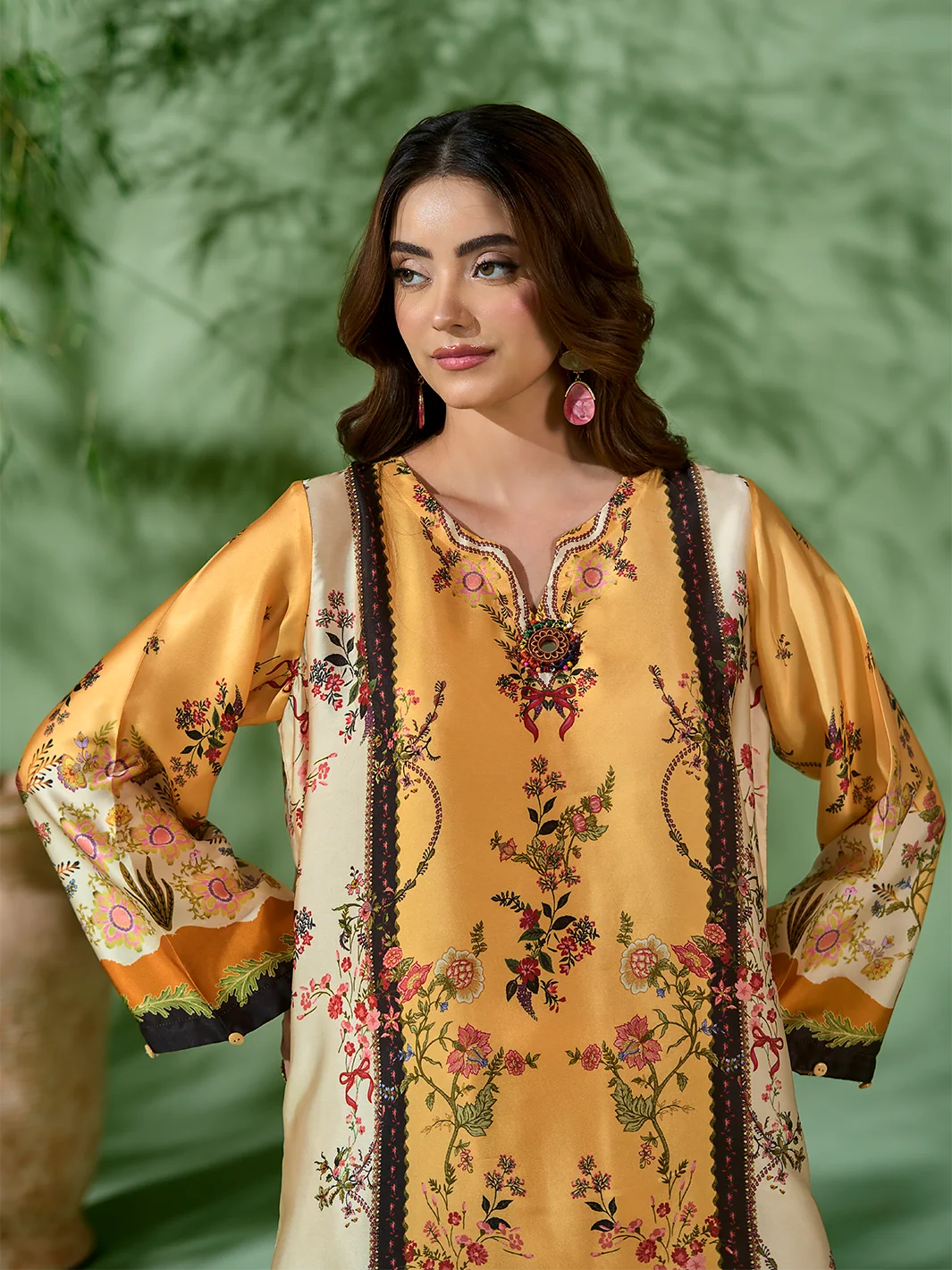 noura silk kaftan -01