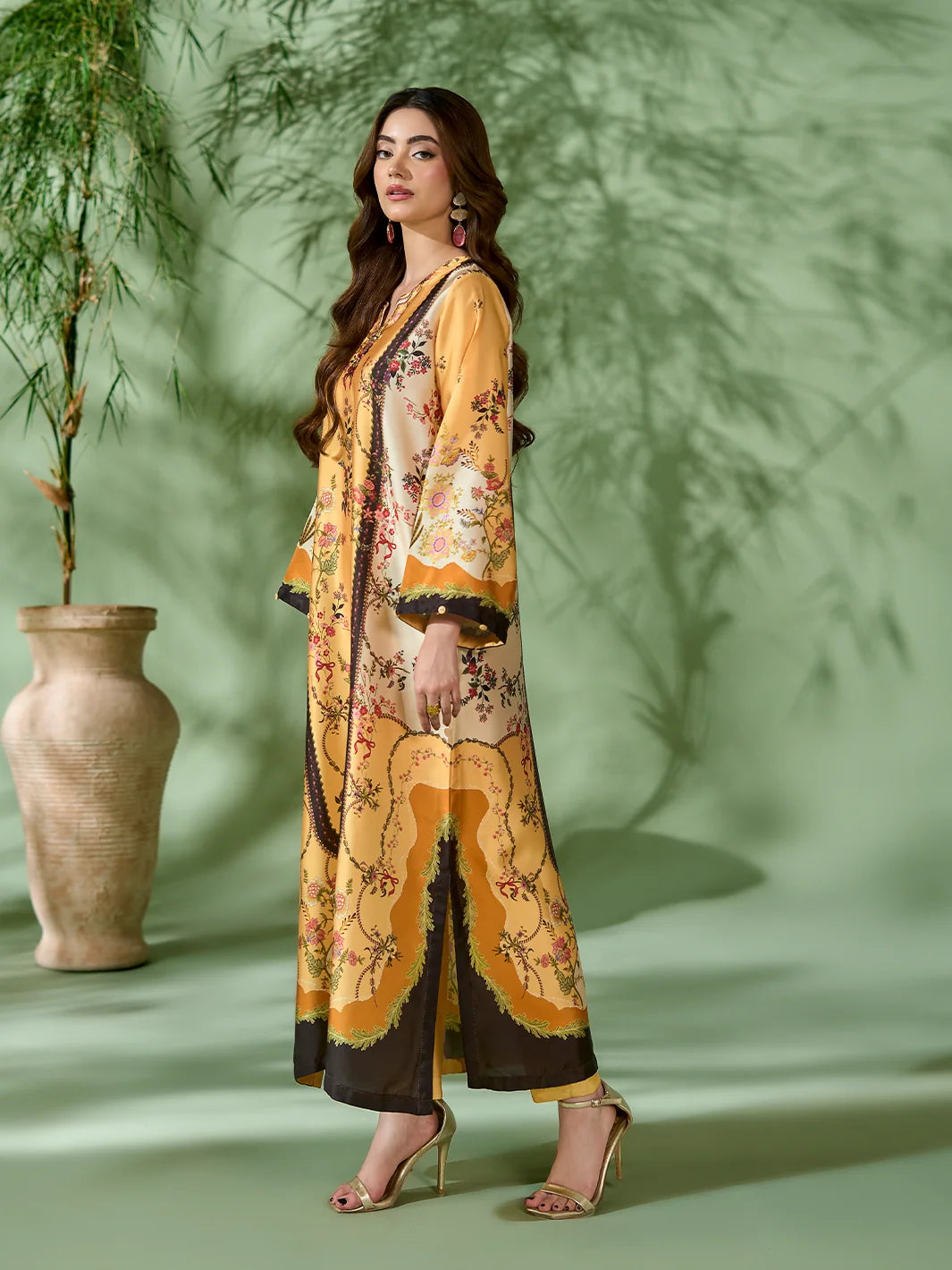 noura silk kaftan -01