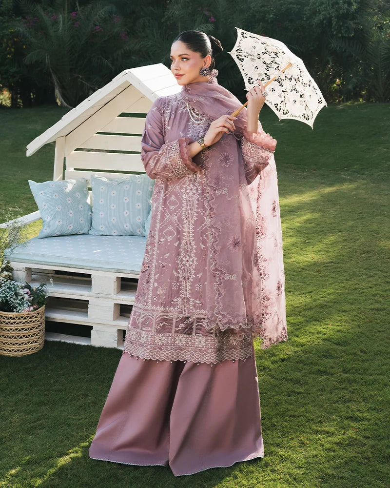 Lilly 01